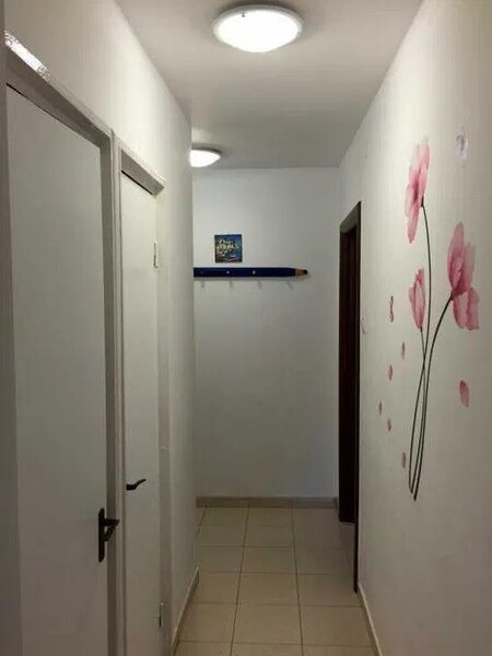 Doua camere in Drumul Taberei, metrou Raul Doamnei.